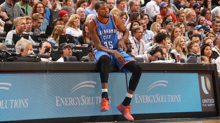 דוראנט במדי אוקלהומה. כבר הפסיד פעם אחת ללברון בגמר