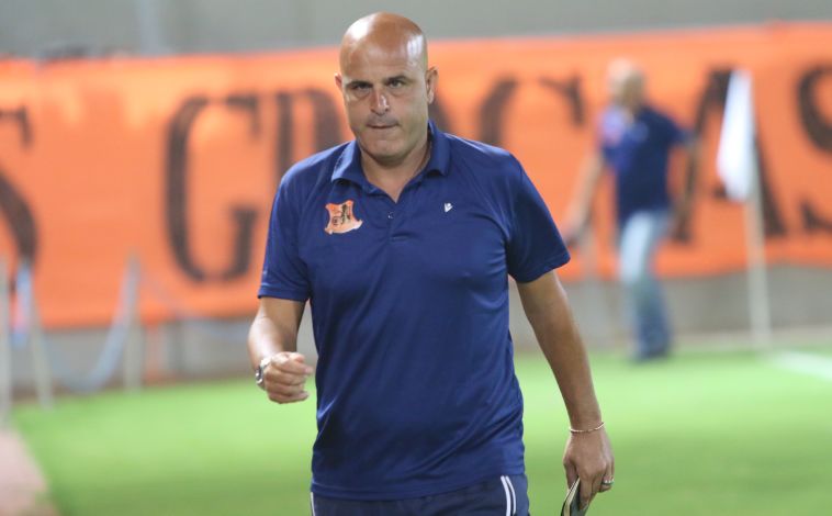 אבוקסיס בימיו בשכונה. המאמן הטוב בארץ?