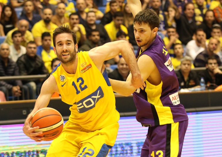 יוגב אוחיון. סיכם בבירה (עדי אבישי)