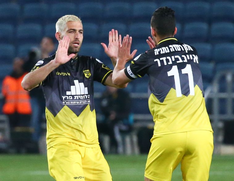איינבינדר ושכטר. המנהיג שעזב והמנהיג הנוכחי (דני מרון)