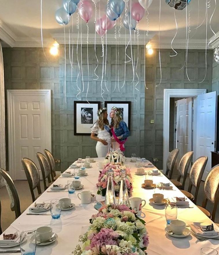 שונית חמד ואנג'לה כיאל חוגגות. צילום: אינסטגרם