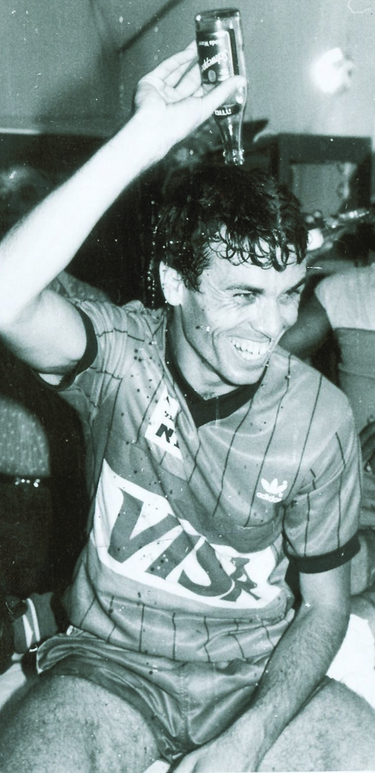 יעקב אקהויז. השאיר את יפו בליגה