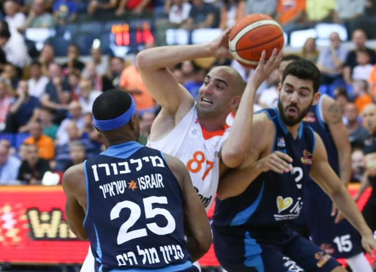 כדיר מול מנקו ומילבורן. צריך לדעת להתלכלך (דני מרון)