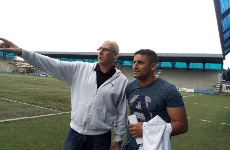 סבירסקי עם עבאס סוואן בברזיל. למד על הכדורגל הישראלי