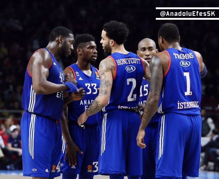 דשון תומאס. 