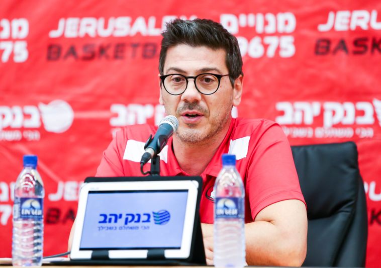 פוטיס קציקאריס. הסגל הושלם (דני מרון) פוטיס קציקאריס. הסגל הושלם (דני מרון)