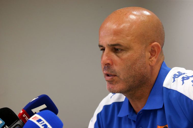 יוסי אבוקסיס. שומר על אופטימיות יוסי אבוקסיס. שומר על אופטימיות