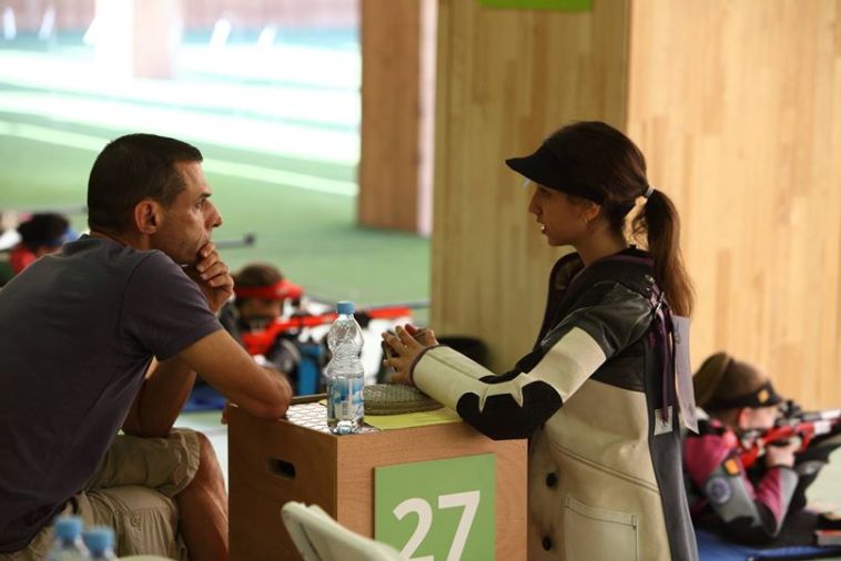 טל אנגלר עם מאמנה גיא סטריק