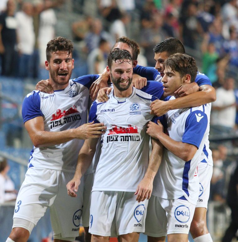 שחקני מכבי פ