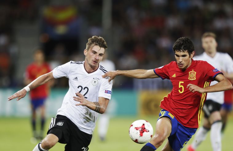 מקסימיליאן פיליפ (משמאל). יהיה הפתעה העונה בגרמניה? (gettyimages)