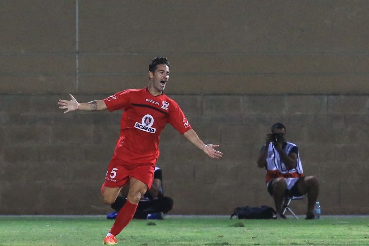 פאס. הכפיל בכדור חופשי נהדר (ערן לוף)