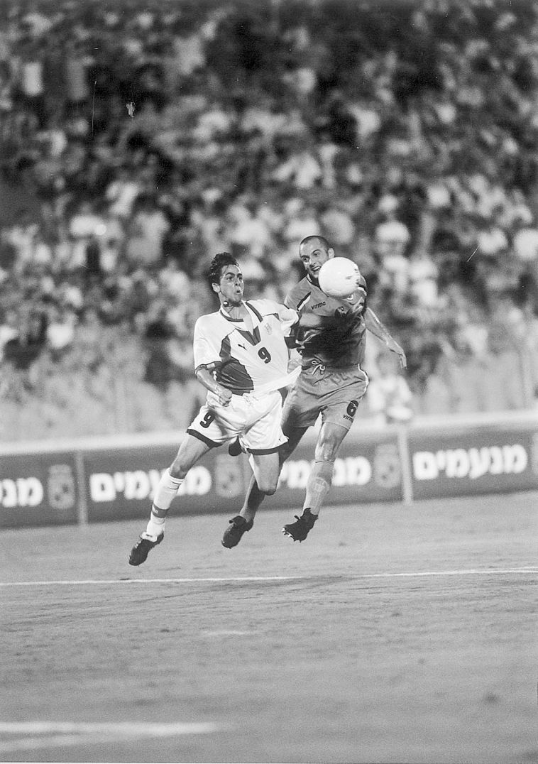 בניון ב-1999. שותף לניצחון הגדול בניון ב-1999. שותף לניצחון הגדול