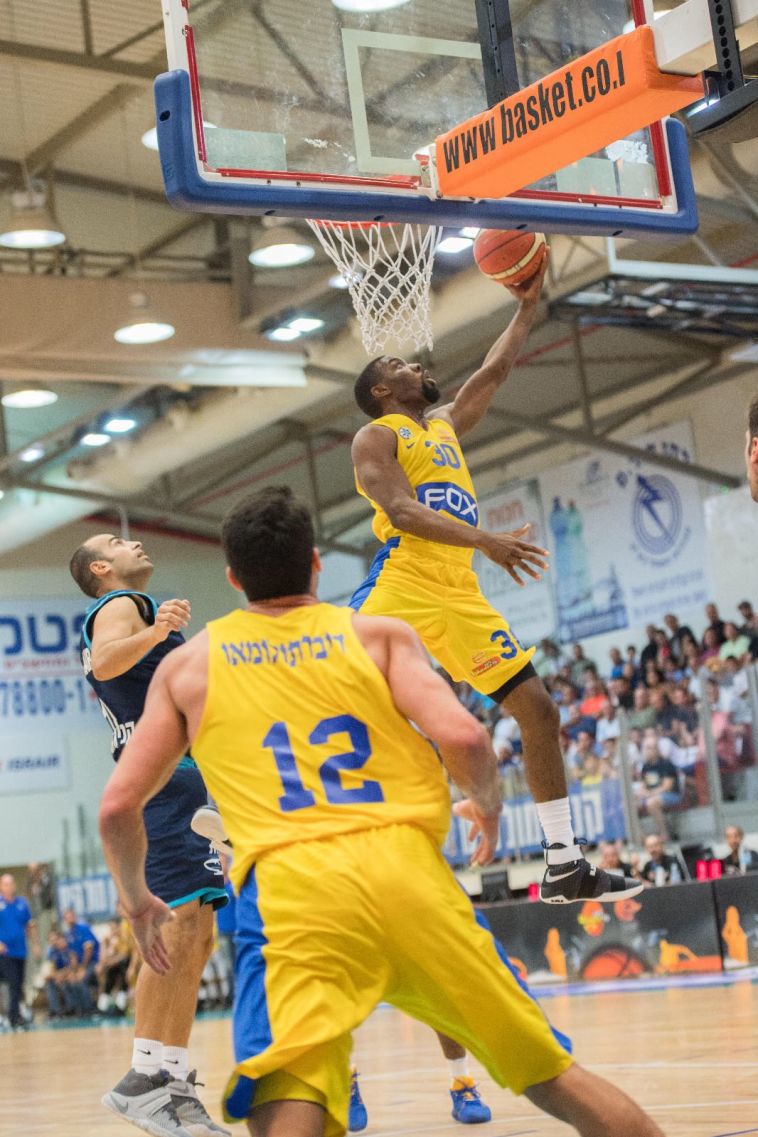 נוריס קול במשחקי ההכנה נוריס קול במשחקי ההכנה
