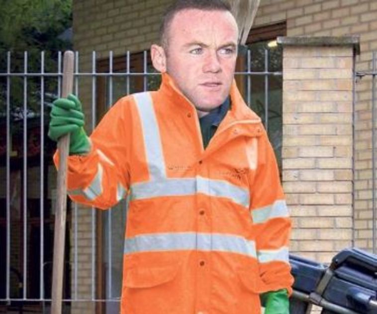 וויין רוני. איך הוא בתור עובד ניקיון (צילום מסך מ