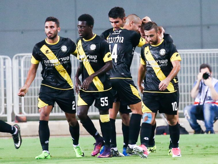 עלי מוחמד בין שחקני נתניה. סגל מבסוט