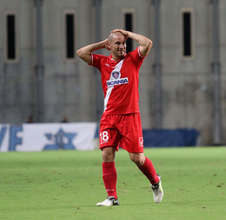 עלי עותמאן לא מאמין שנפצע כל כך מהר (עדי אבישי)