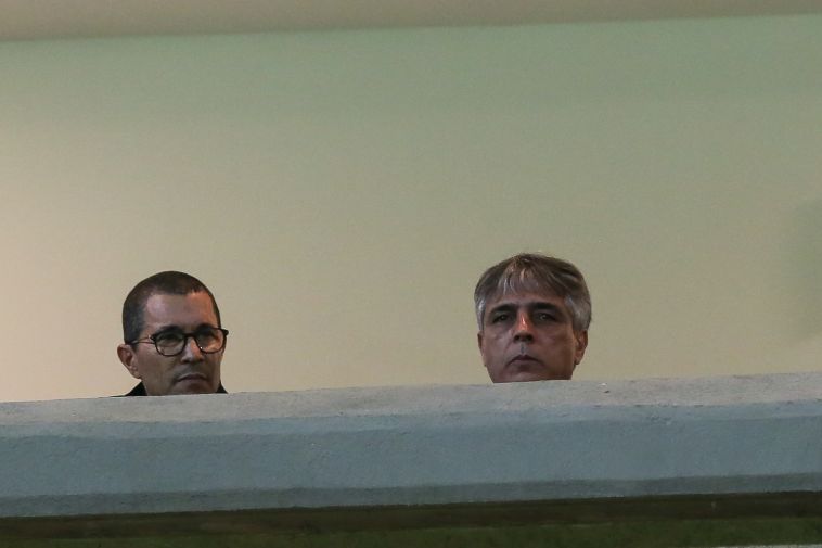 טביב לצד אוחנה. הבעלים זעם (ערן לוף) טביב לצד אוחנה. הבעלים זעם (ערן לוף)