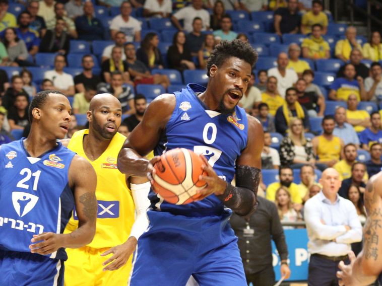 ג'ף אדריאן. שולט צבע (עדי אבישי)