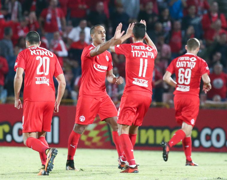 החברים באים לברך את ראדי (דני מרון)