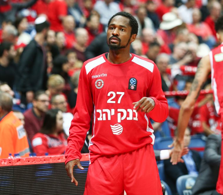 קיילין לוקאס. המחליף של ג'רלס (דני מרון) קיילין לוקאס. המחליף של ג'רלס (דני מרון)