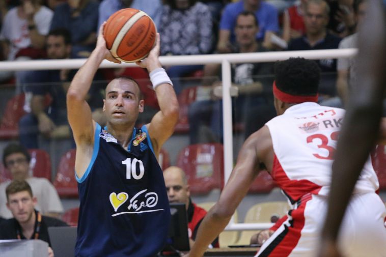 אפיק ניסים. לא נס ליחו (לילך וייס, מנהלת הליגה)