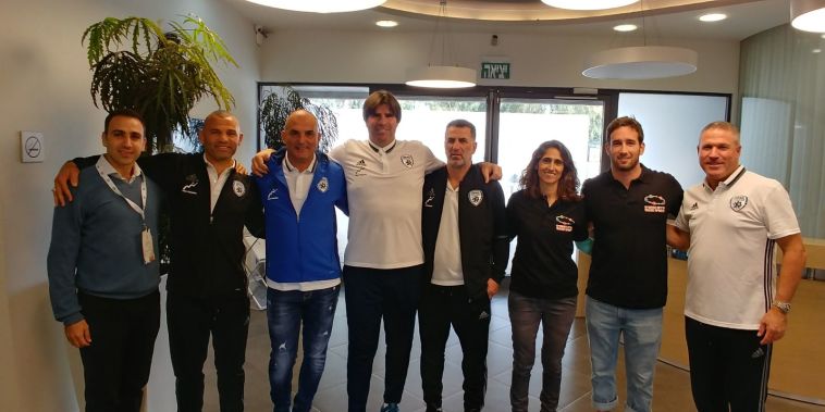 מימין: ניר לוין, גיא ברנע, לימור מזרחי, מרקו בלבול, עופר פביאן, אלון חזן, סלאח חסארמה וערן איתן בבית הנבחרות בשפיים.