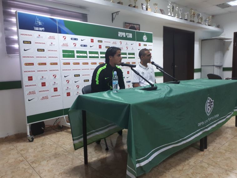 לוזון וקהת במסיבת העיתונאים