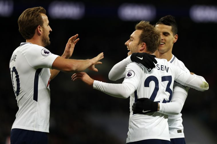 קיין חוגג עם החברים (AFP)