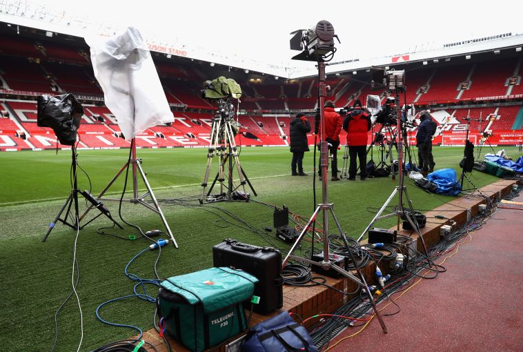 מעל 200 תחנות טלוויזיה את הדרבי באולד ראפורד (gettyimages)