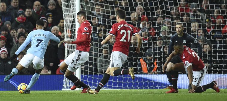 ראחים סטלינג. לא ככה הוא יכניע את דה חאה (AFP)