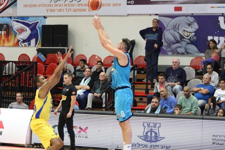 עמית שמחון. ראשון בישראלים (פרנסיסקו די סטסיו)