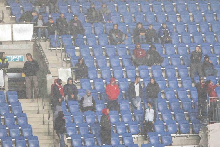 הגשם הכבד באצטדיון נתניה (יוני אריאלי)