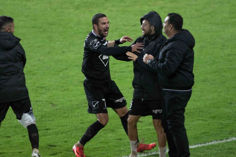 אבוחצירה בא לחבק את קורצקי (יוני אריאלי)