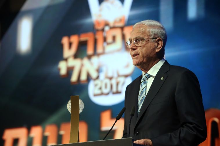 שחר. עודד את השחקנים (אודי ציטיאט)