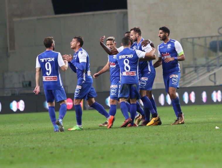 שחקני מכבי פ