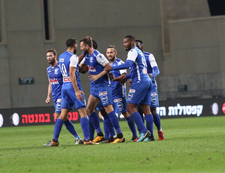 שחקני מכבי פ