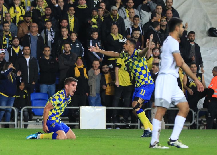 וידאר קיארטנסון דורש פנדל (ערן לוף)