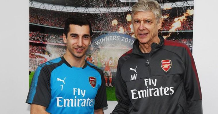 ונגר ומחיטריאן (ארסנל, האתר הרשמי)