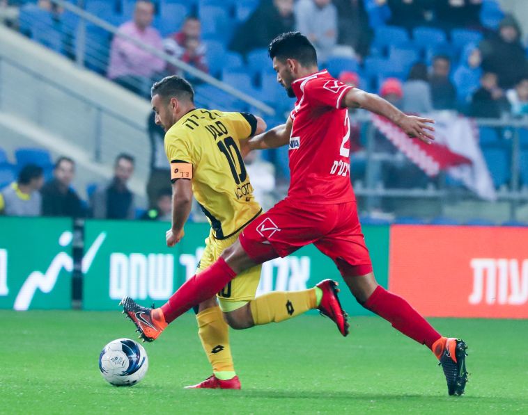 סבע מול ג'אבר (דני מרון)