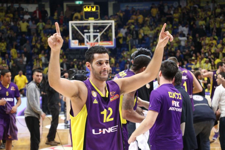 שלומי הרוש. 