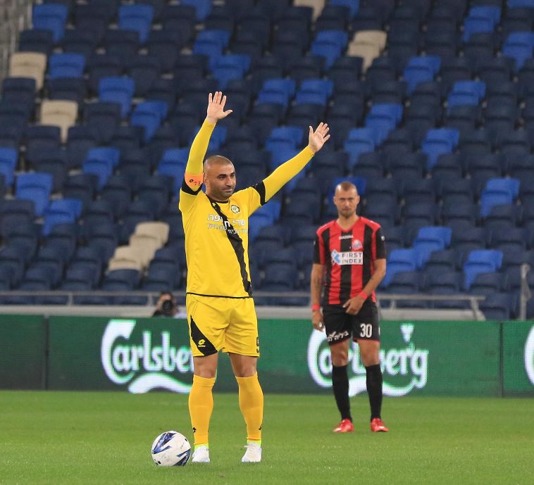 ערן לוי. התעצבן מהקנטות האוהדים (ערן לוף)