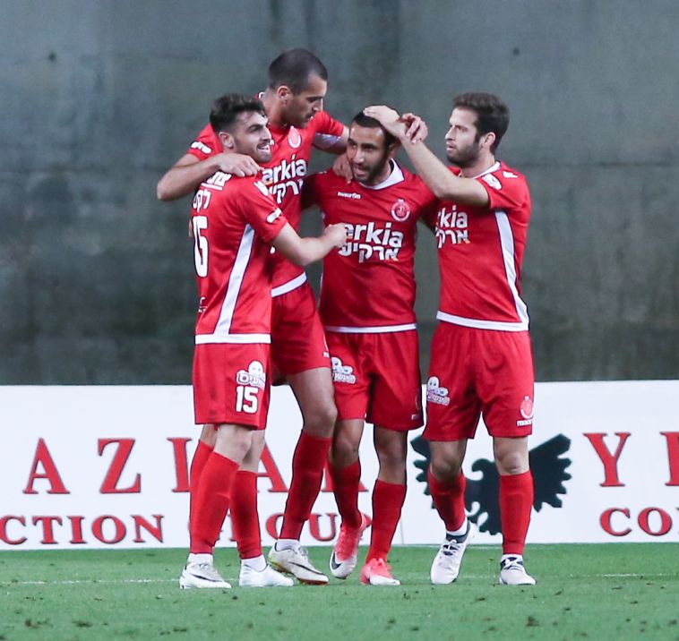 פייסל מוליץ' חוגג עם חבריו (דני מרון) פייסל מוליץ' חוגג עם חבריו (דני מרון)