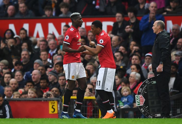 החילוף של פוגבה מול ווסט ברומיץ'. מוריניו עצבני (AFP)