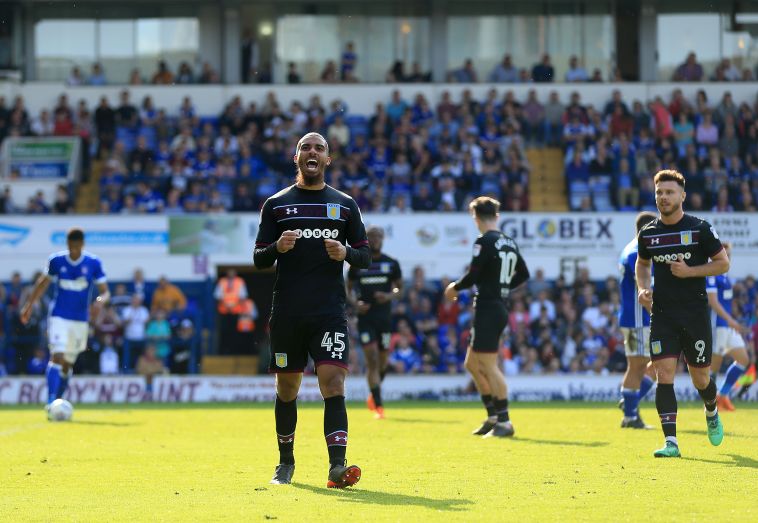 לואיס גרבאן במדי אסטון וילה. עושה עונה גדולה (גטי אימג'ס)