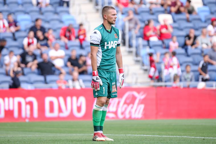 אמיליוס זובאס מבני יהודה. יציב בשער (מאור אלקסלסי)