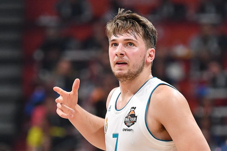 דונצ'יץ'. בדרך לקריירת NBA מפוארת? (AFP) דונצ'יץ'. בדרך לקריירת NBA מפוארת? (AFP)