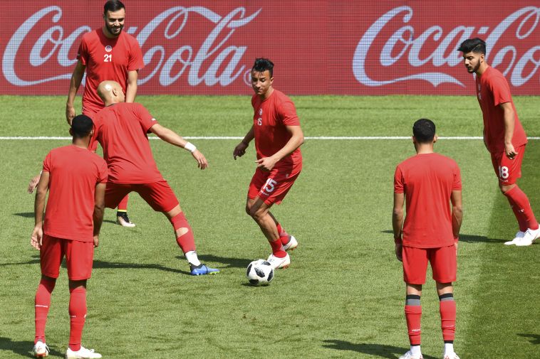 החימום של נבחרת טוניסיה... (AFP)
