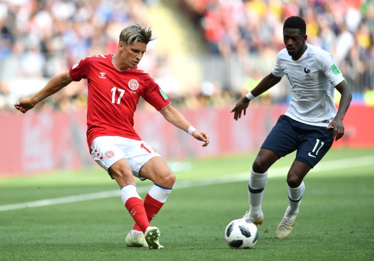 דמבלה מול לארסן. אף אחת מהנבחרות לא מסתכנת (Gettyimages)
