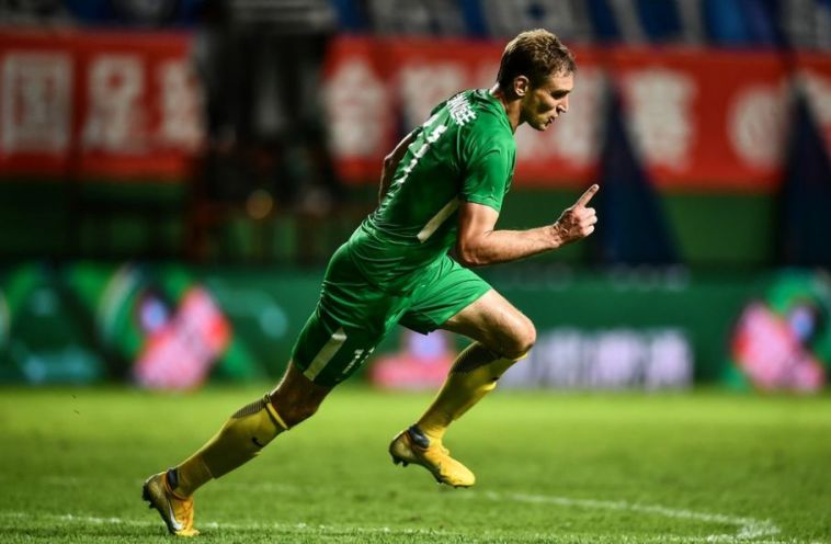 ילאביץ' חוגג. שער ראשון של האורחת מאז מאי (הליגה הסינית)