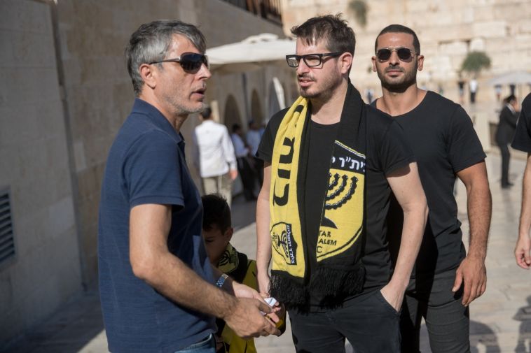 חוגג עם אלי אוחנה. ייפגש עם אורליצקי (יונתן זינדל) חוגג עם אלי אוחנה. ייפגש עם אורליצקי (יונתן זינדל)